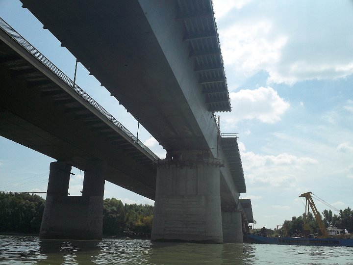 20120818-053
