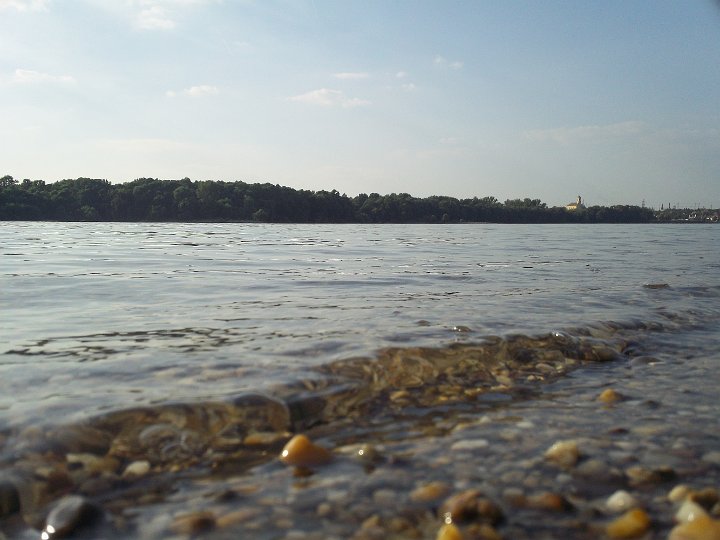 20120818-095
