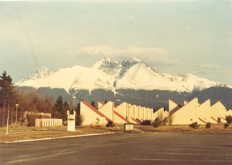 060